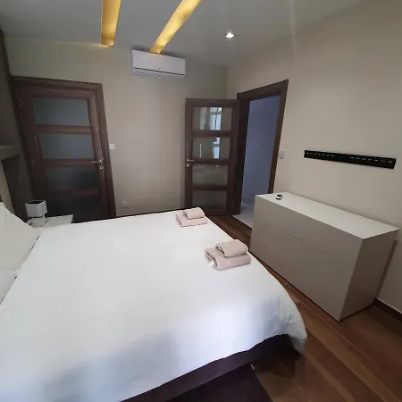 Walking Distance To Ghadira Bay Apartamento